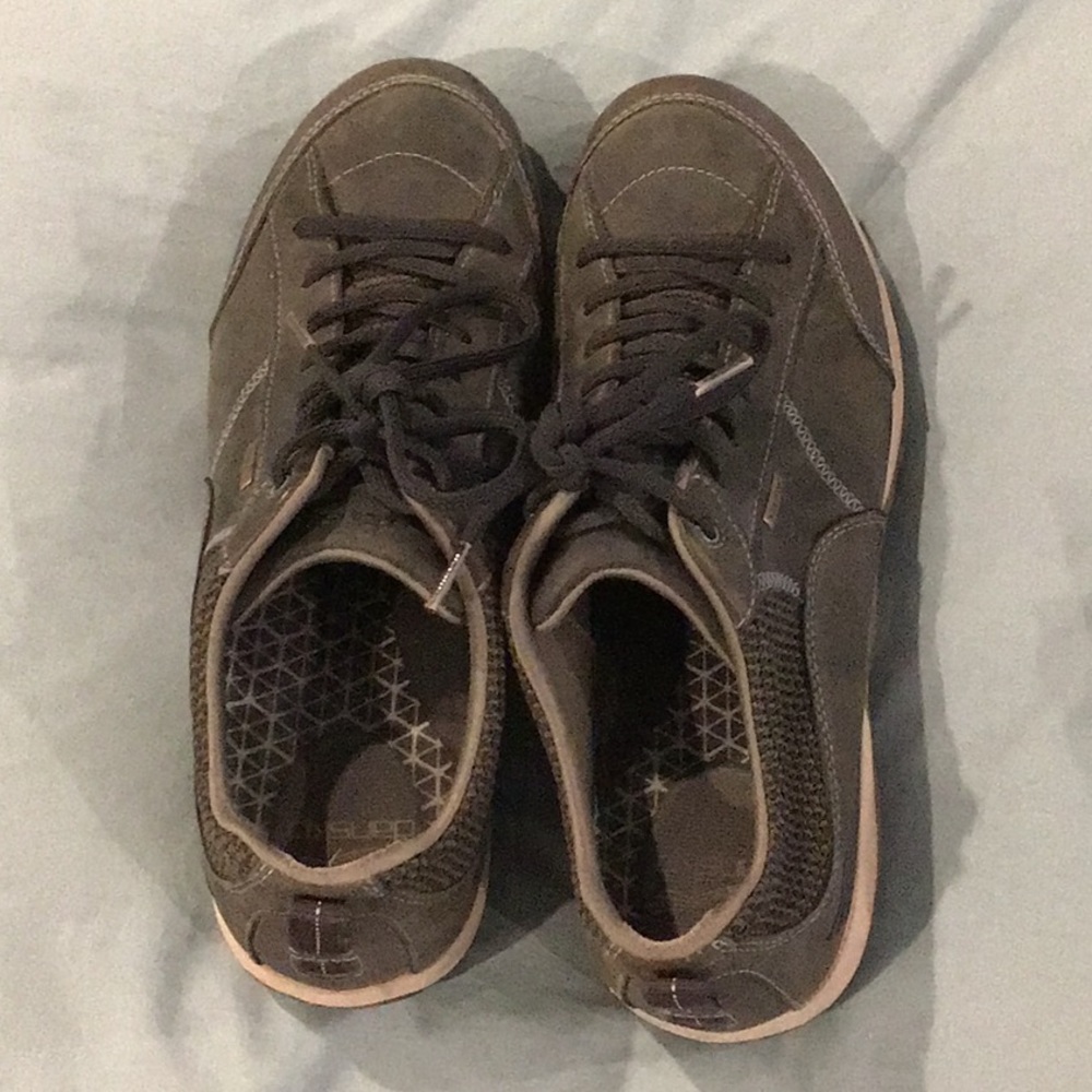 Women’s dansko vibram shoe